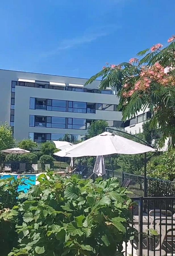 Atria Urban Resort Bukarest Eksteriør billede